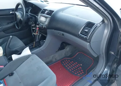 2006 Honda Accord 2.4 Lx z USA, uszkodzony, nr VIN 1HGCM56446A028056